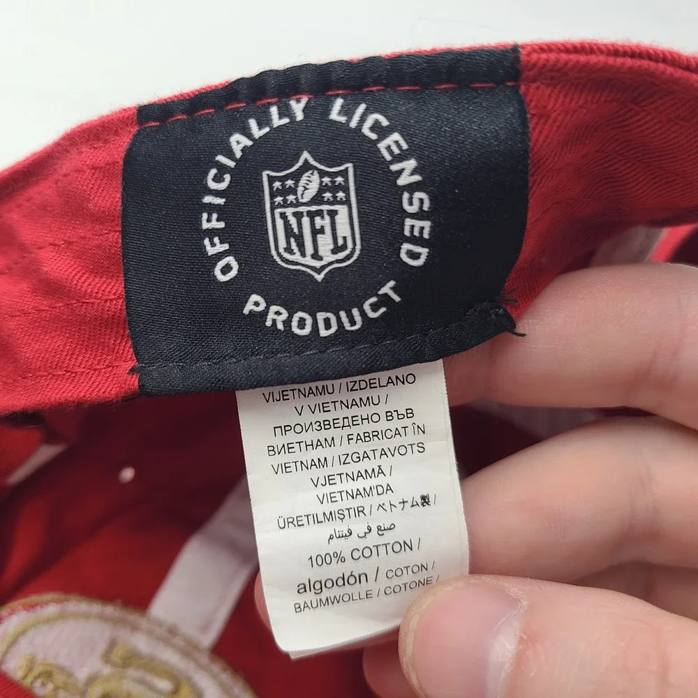 San‎ Francisco 49ers Hat Strapback (Fits Small) Fanatics Red Gold NFL Football